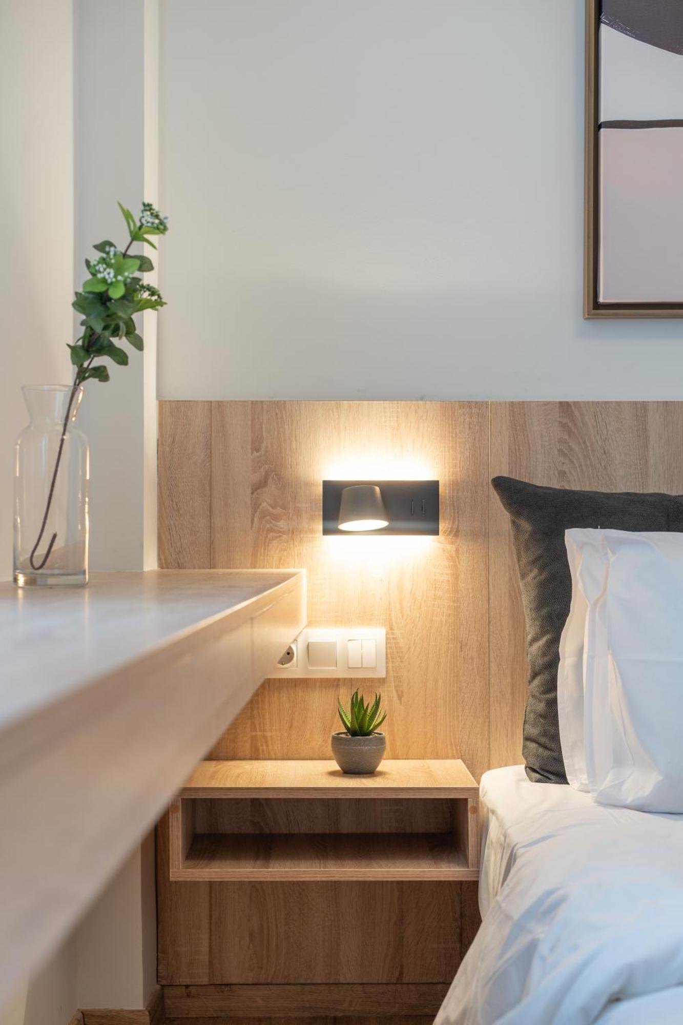 Luxury Apartment Next To The National Museum Афины Экстерьер фото