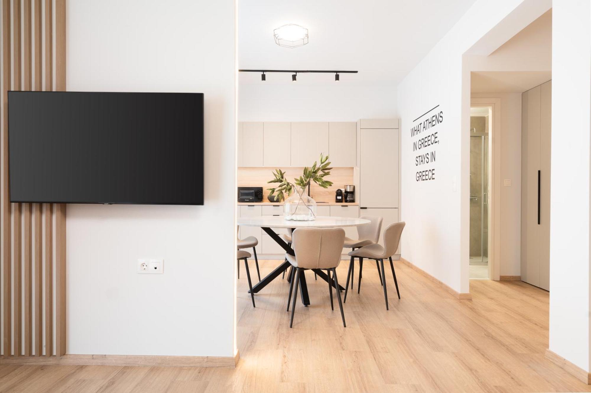 Luxury Apartment Next To The National Museum Афины Экстерьер фото